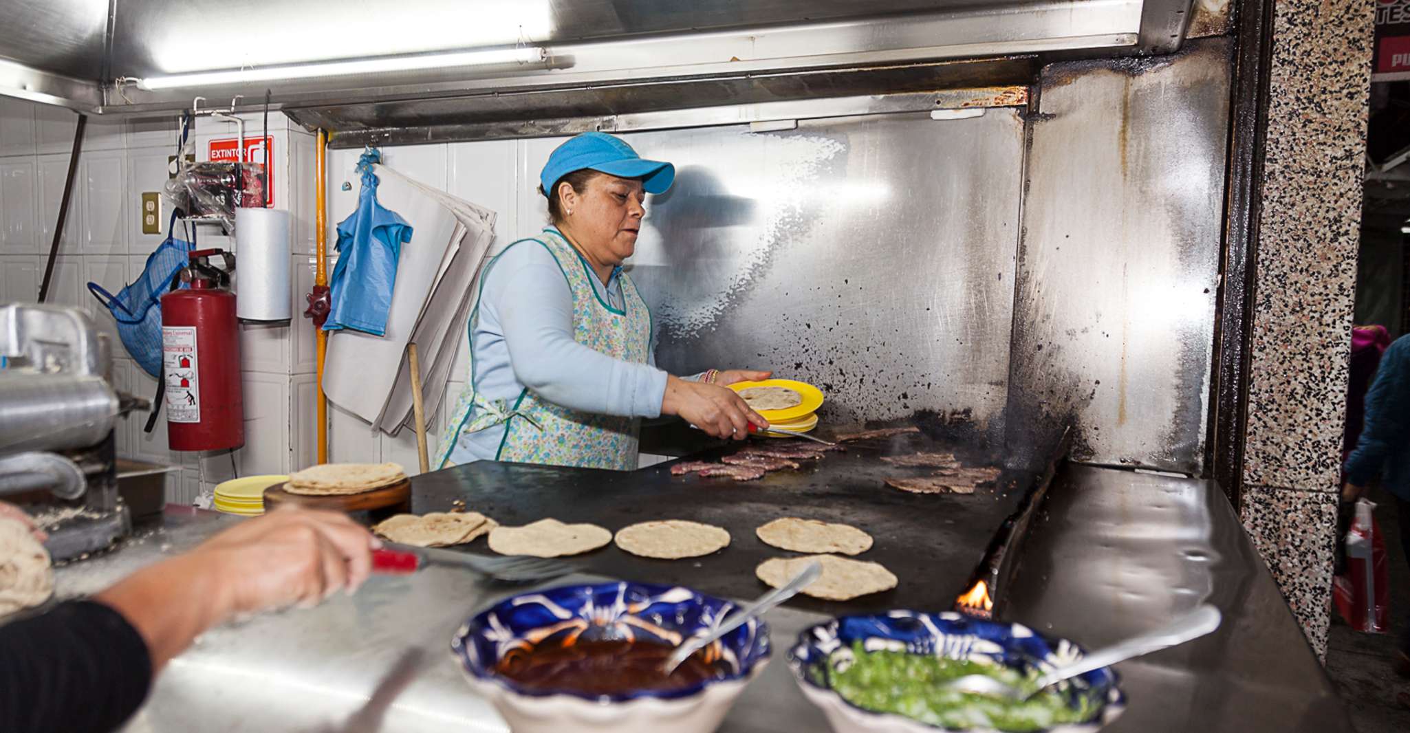 Mexico City: Tacos & Mezcal Night Food Tour — photo 6