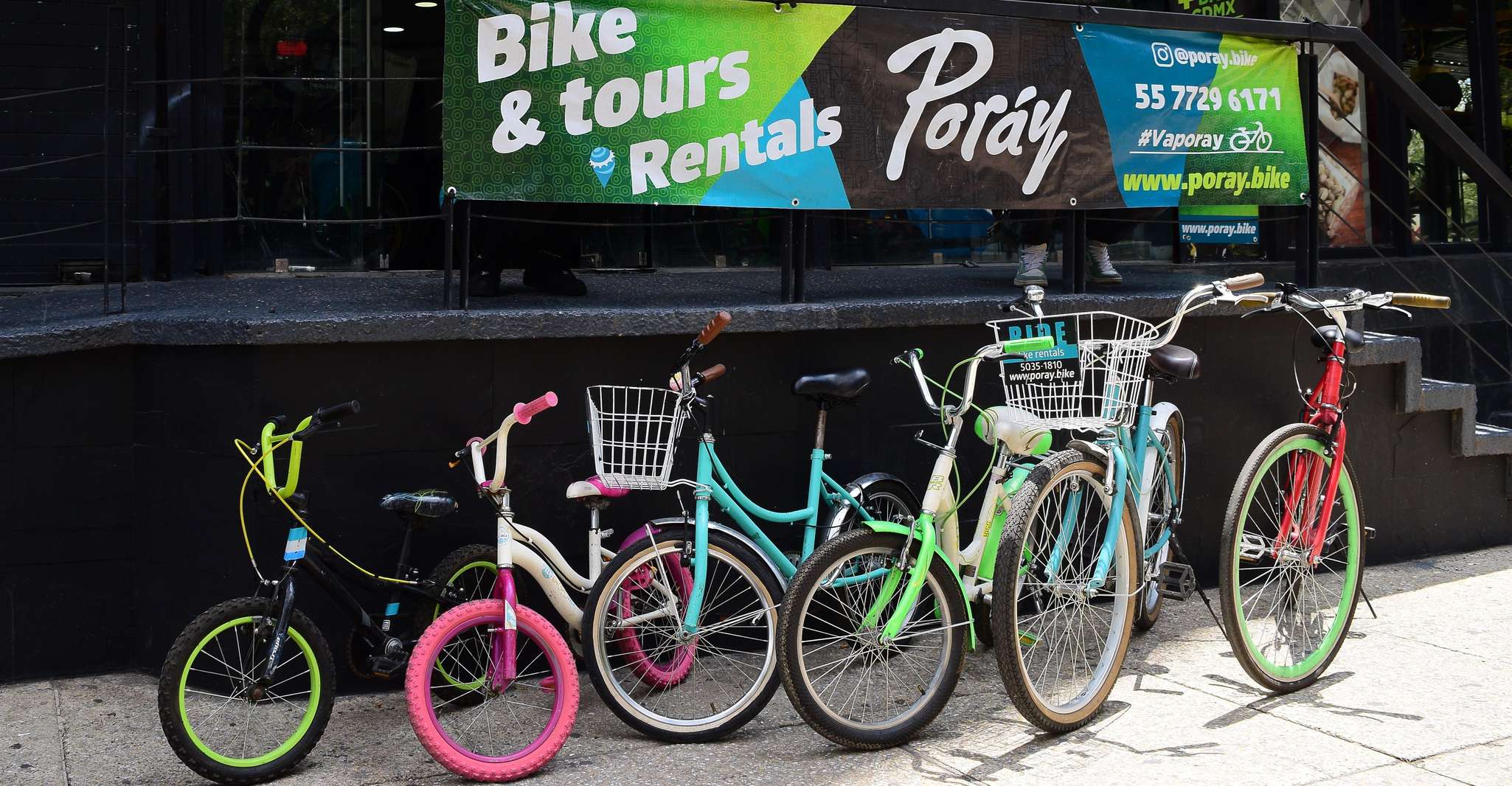 Mexico City: Art Naco, murals & street art bike tour