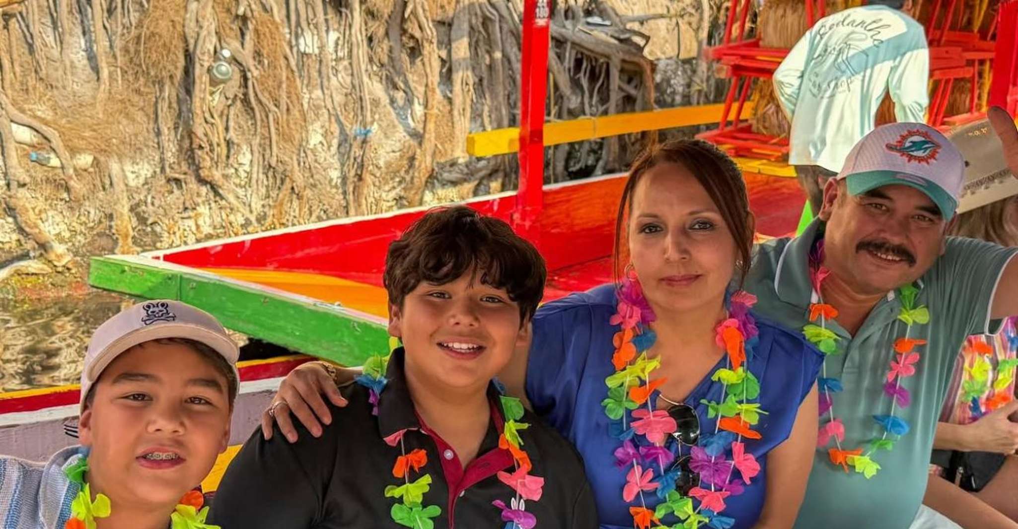 Xochimilco: Tequila tasting (unlimited) and a cultural party on a boat — photo 15