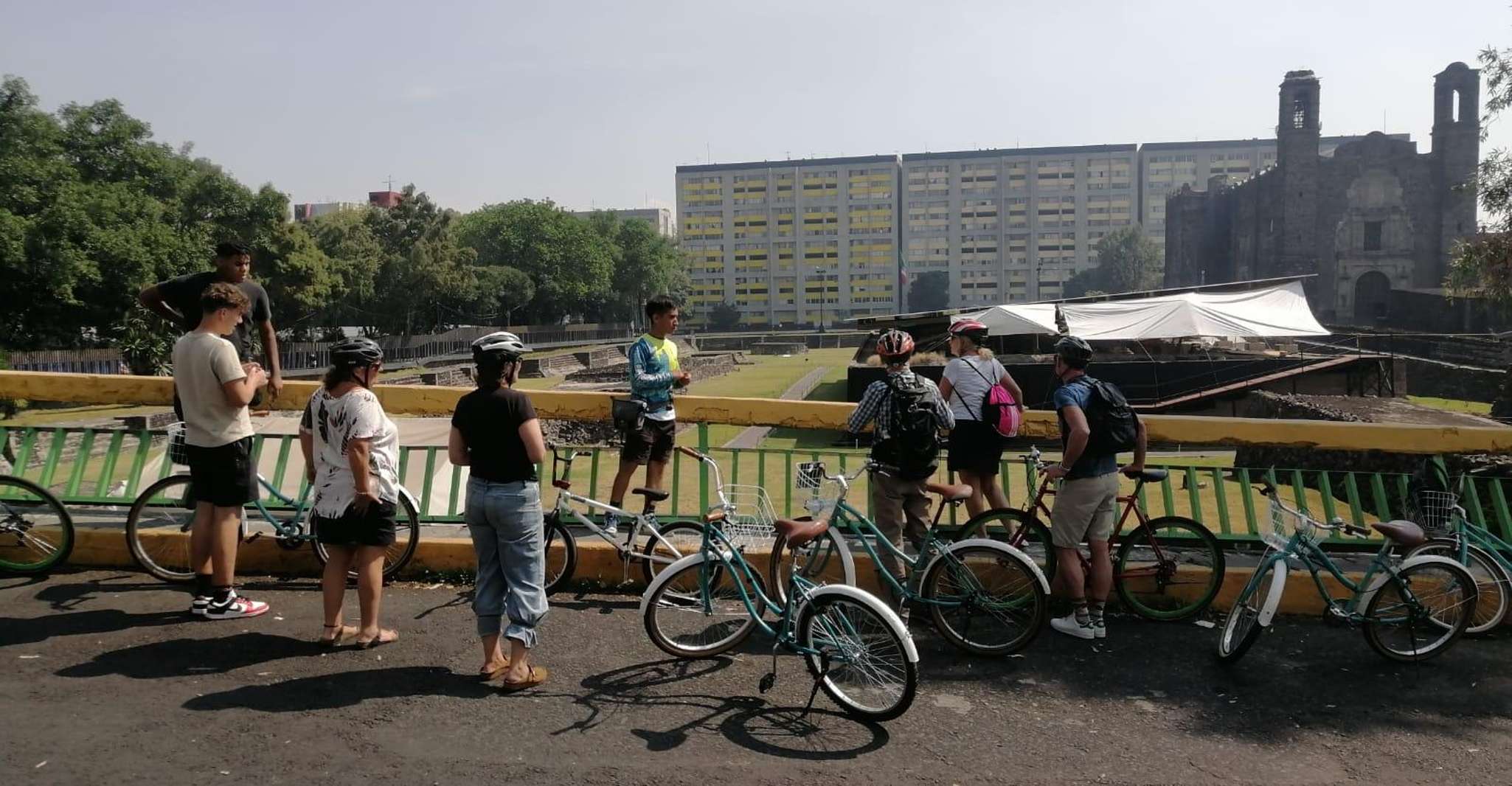 Mexico City: Art Naco, murals & street art bike tour — photo 6