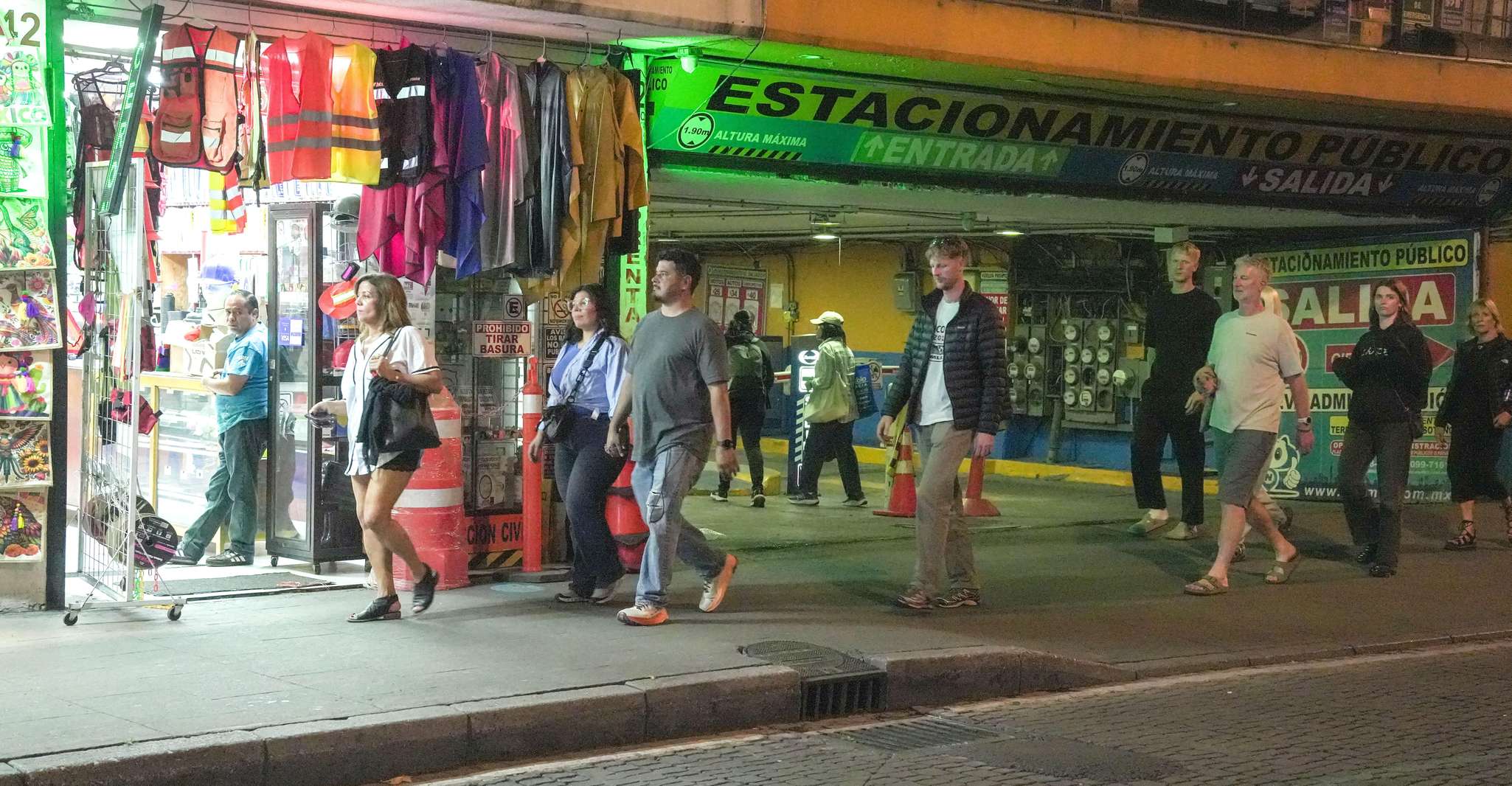 Mexico City: Lucha Libre Show, Walking Tour & Tequila — photo 18